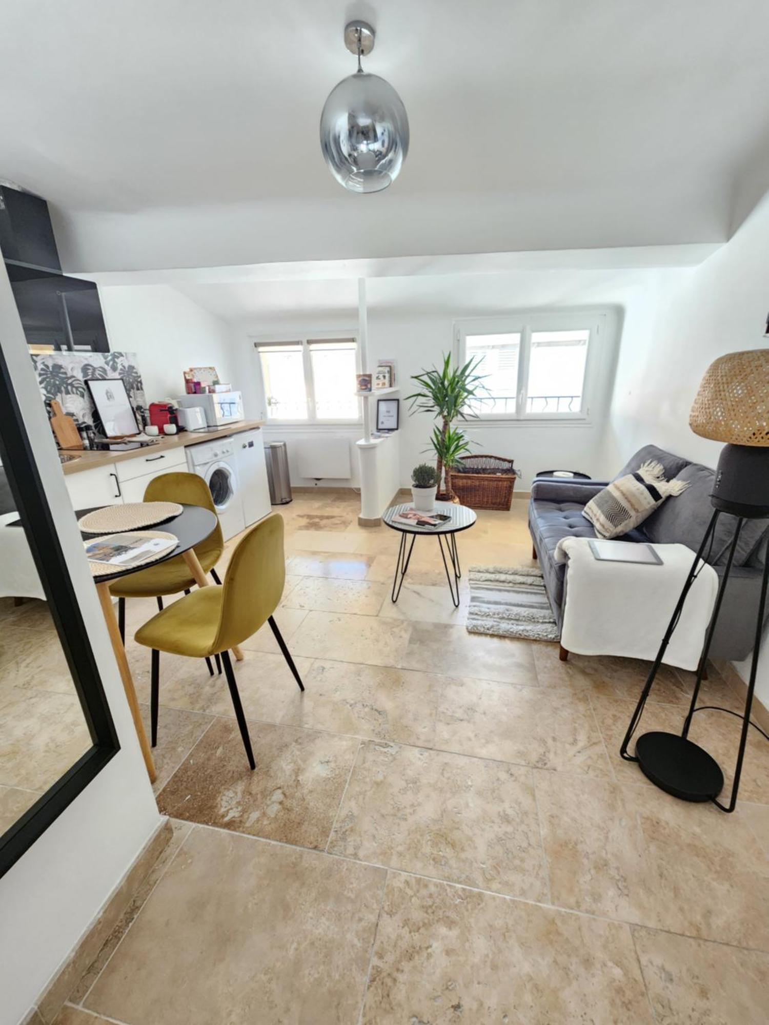 Le Beffroi De Gaston Climatise Apartment Aix-en-Provence Exterior photo